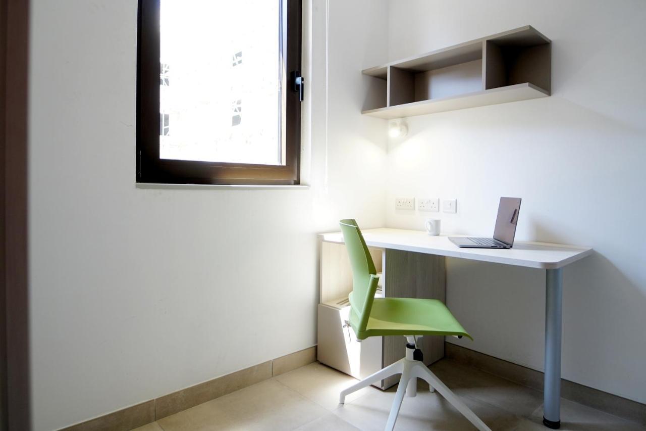 Campus Hub Ostello Msida Esterno foto
